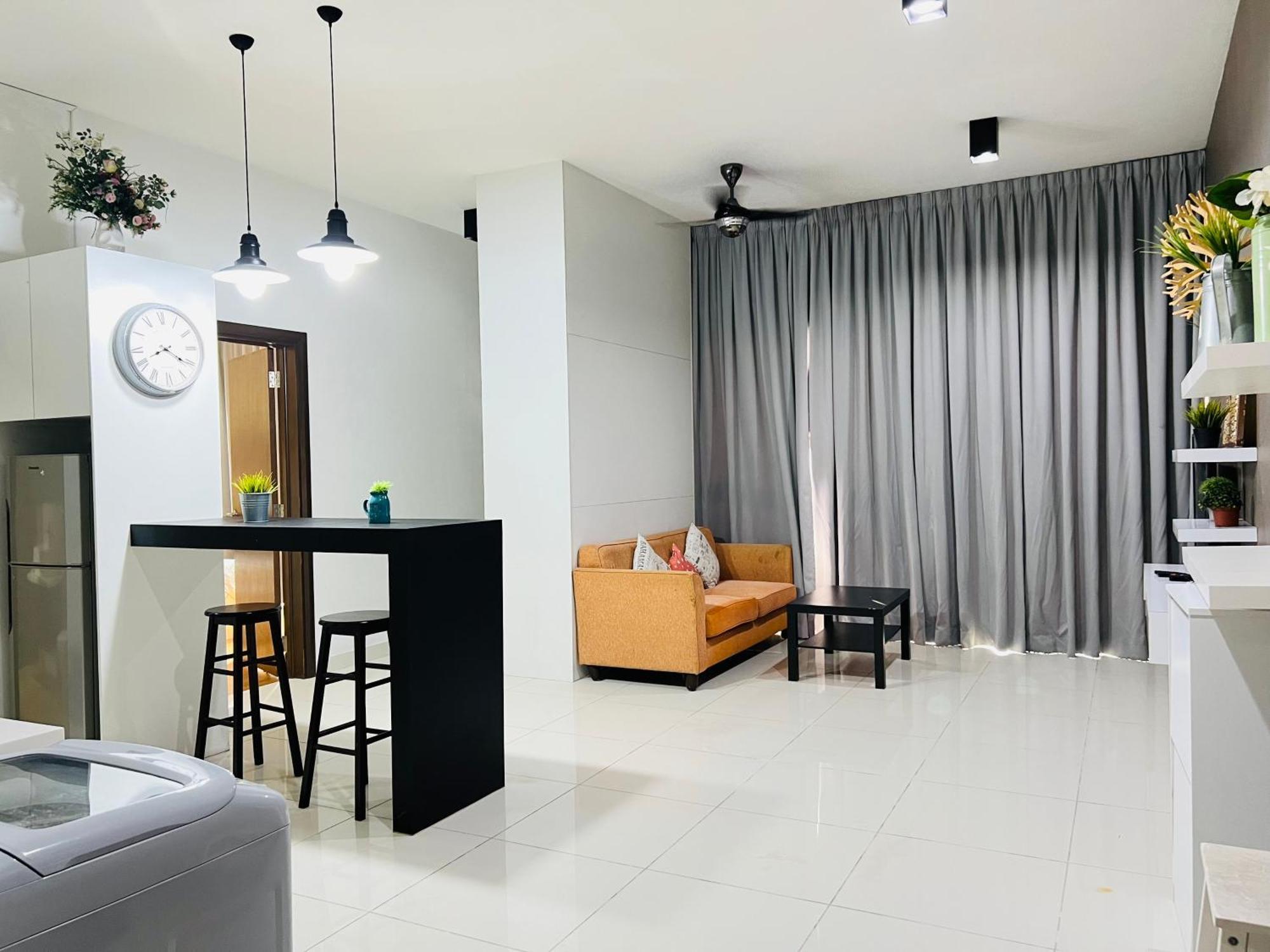 Regalia Suites & Residence By Enjoy Your Stay Куала-Лумпур Экстерьер фото