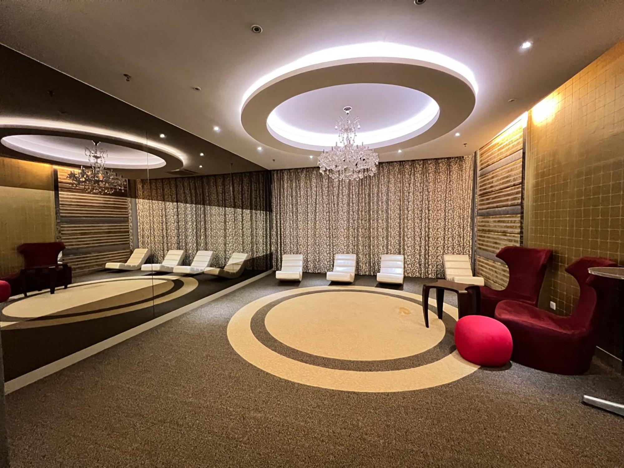 Regalia Suites & Residence By Enjoy Your Stay Куала-Лумпур Экстерьер фото